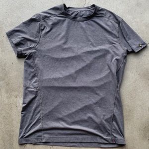 Mens 100% organic cotton athletic dry fit shirt. Size L